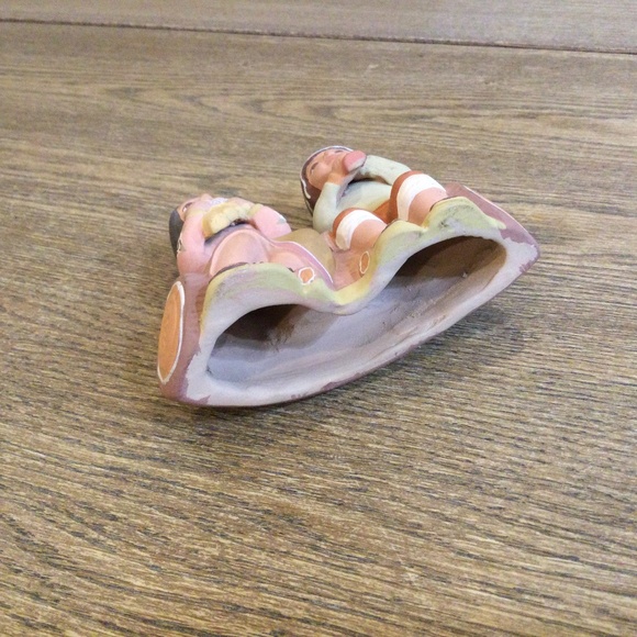 Clay Statue Figurine Boy and Girl - Picture 6 of 6